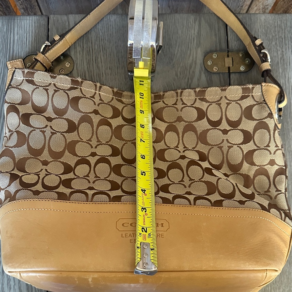 Coach F12518 Signature Jacquard and Leather Brown and Tan Shoulder Handbag - Picture 14 of 16